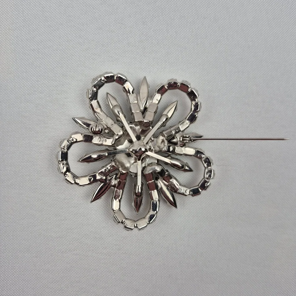 Vtg 60s Aurora‎ Borealis Rhinestone Brooch Pin 2.5